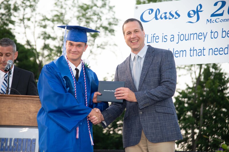 _DSC9219MHSGrad25.jpg
