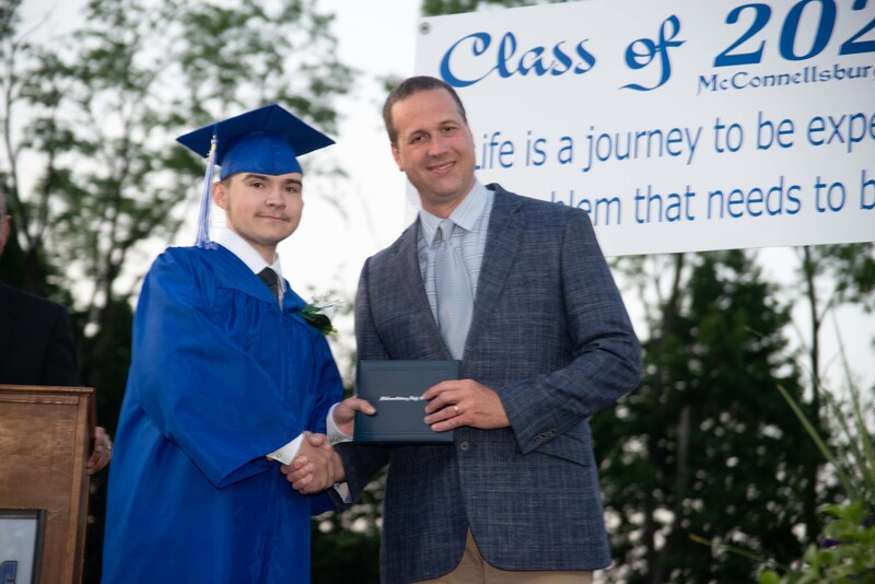 _DSC9259MHSGrad25.jpg