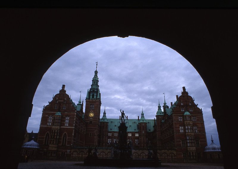 Frederiksborg Slot (Castle) Denmark.jpg
