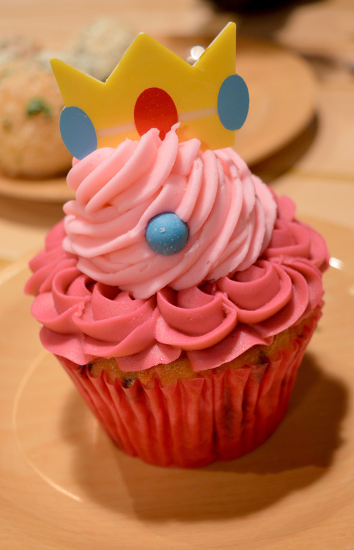 Nintendo World Hollywood Princess Peach Cupcake.jpg