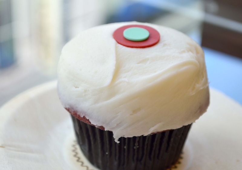 Sprinkles Cupcakes 02.jpg