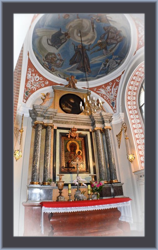 Cath SS Peter Paul Int 06.jpg