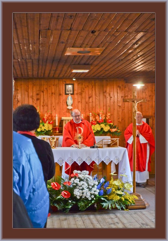 Chapel Mass 02 copy.jpg