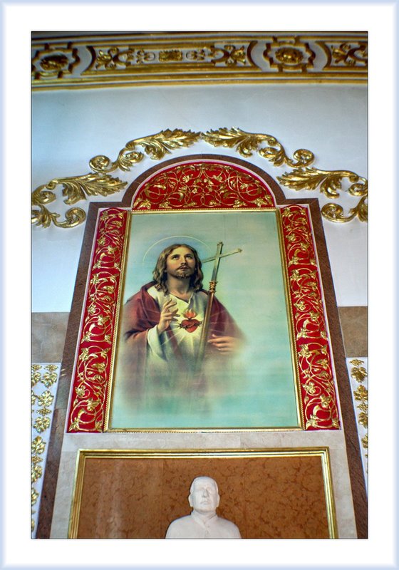 Int Shrine of Divine Mercy 06.jpg