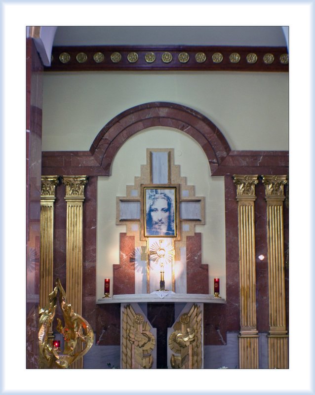 Int Shrine of Divine Mercy 08.jpg