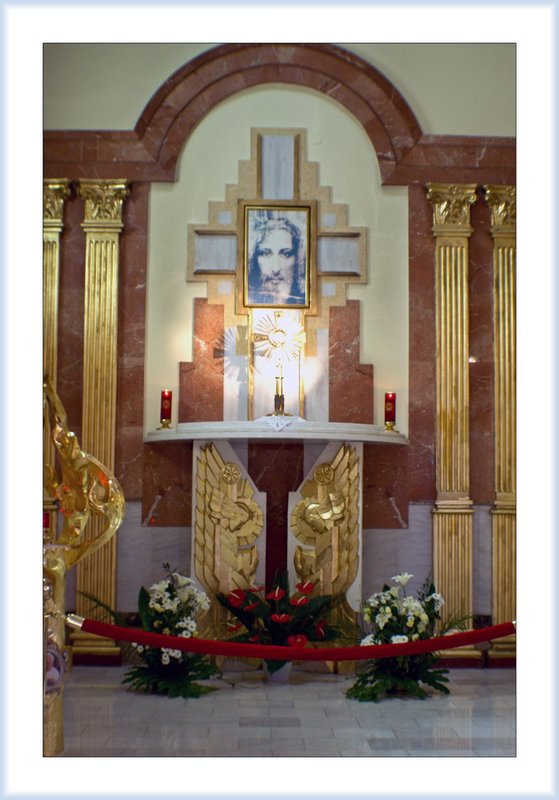 Int Shrine of Divine Mercy 10.jpg