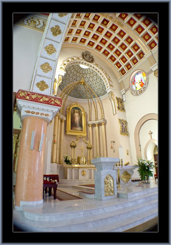 Int Shrine of Divine Mercy 12.jpg