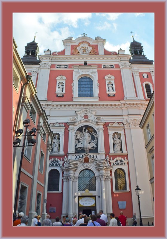 Poznan Mary Mag Ext 02.jpg