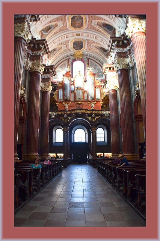 Poznan Mary Mag Int 11.jpg