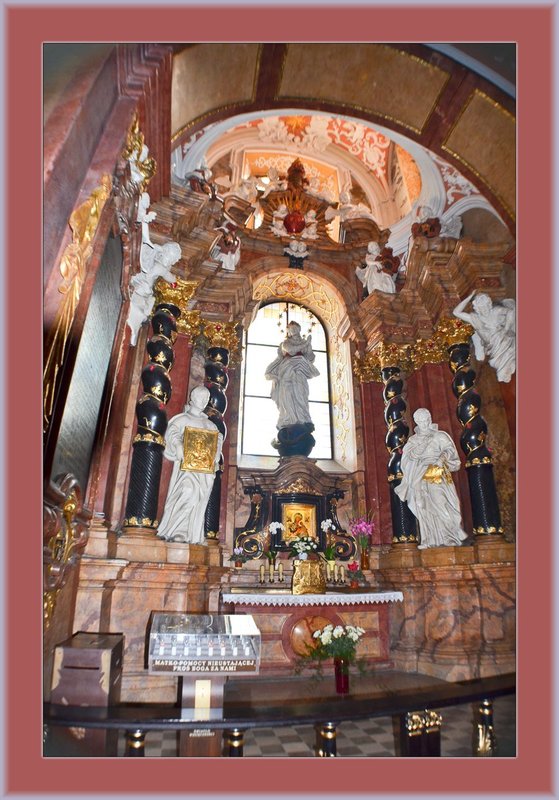 Poznan Mary Mag Int 20.jpg