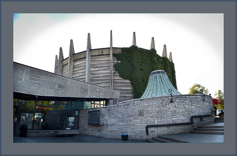 Radowice Building 01 copy.jpg