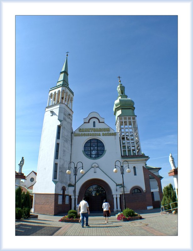 Shrine of Divine Mercy 03.jpg