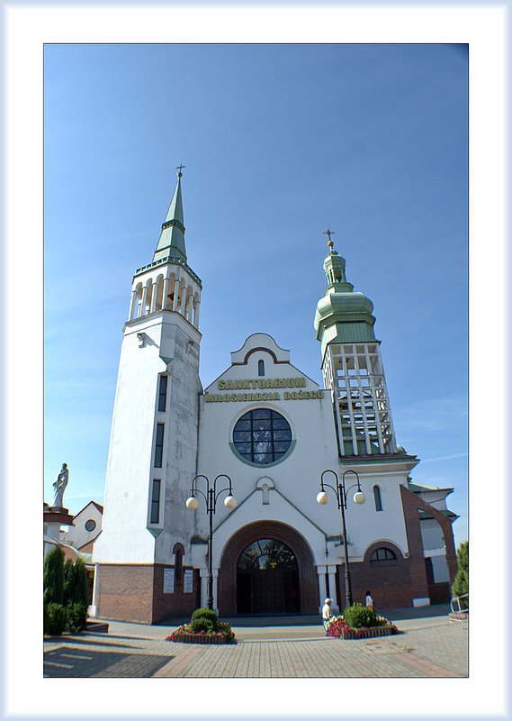 Shrine of Divine Mercy 04.jpg