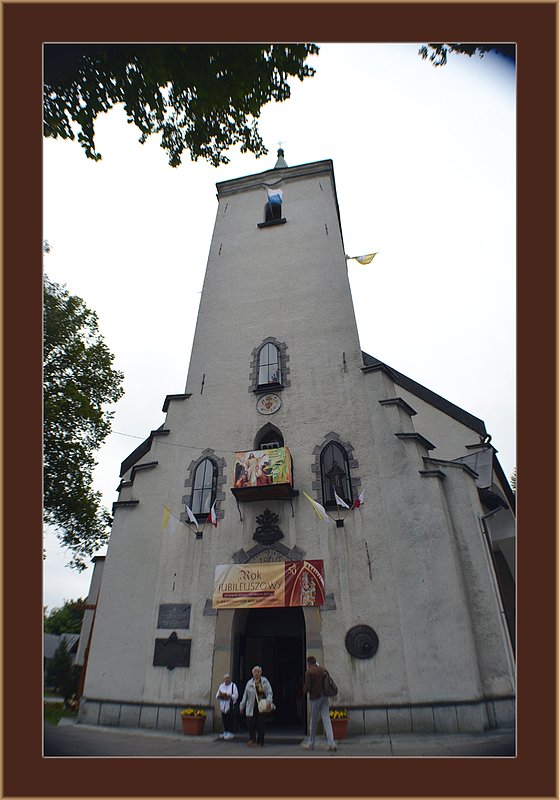 Shrine of Our Lady Ludzmierz Ext 03.jpg
