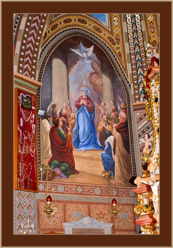Shrine of Our Lady Ludzmierz Int 02.jpg
