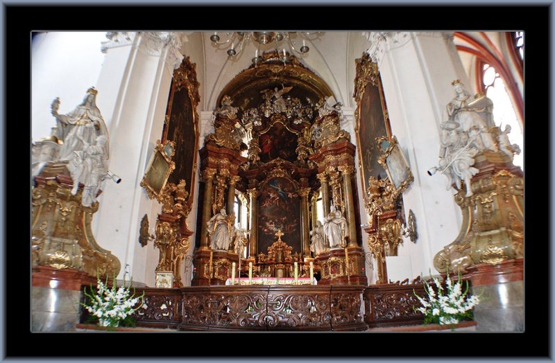 St Hedwig altar 02 copy.jpg