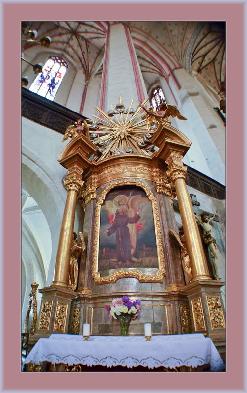 Torun Church Int 07.jpg