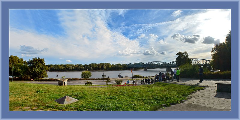 Torun Pan 03 copy.jpg