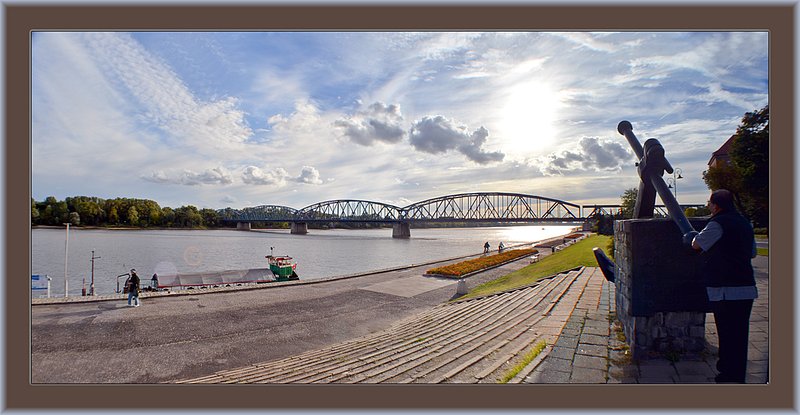Torun Pan 04 copy.jpg