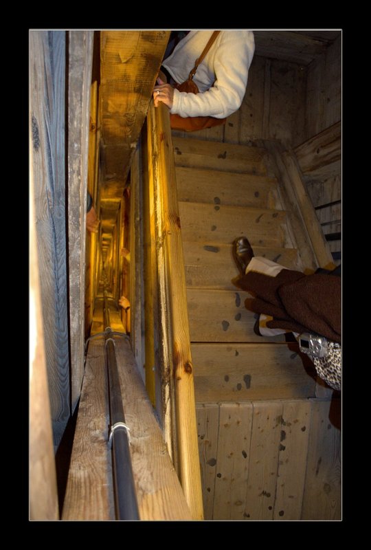 WSM Stairs.jpg :: The Wieliczka salt mine reaches a depth of 327 metres (1,073 ft) and is over 300 kilometres (190 mi) long.