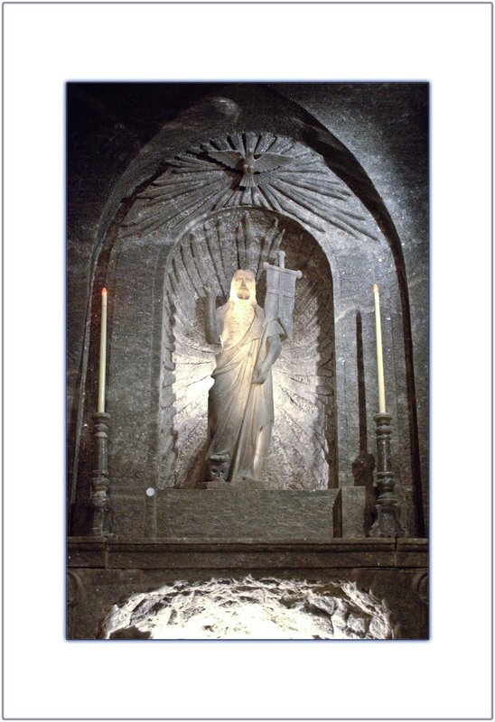WSM The Holy Cross Cathedral Salt Statue 07 copy.jpg