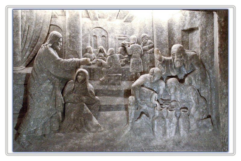 WSM The Holy Cross Cathedral Salt Statue 09 copy.jpg