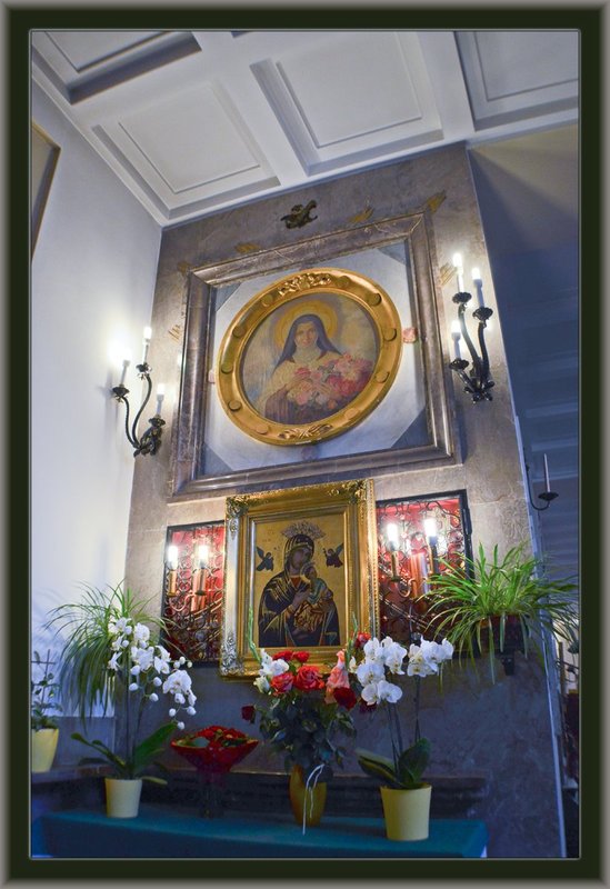 Warsaw Church Int 04 copy.jpg