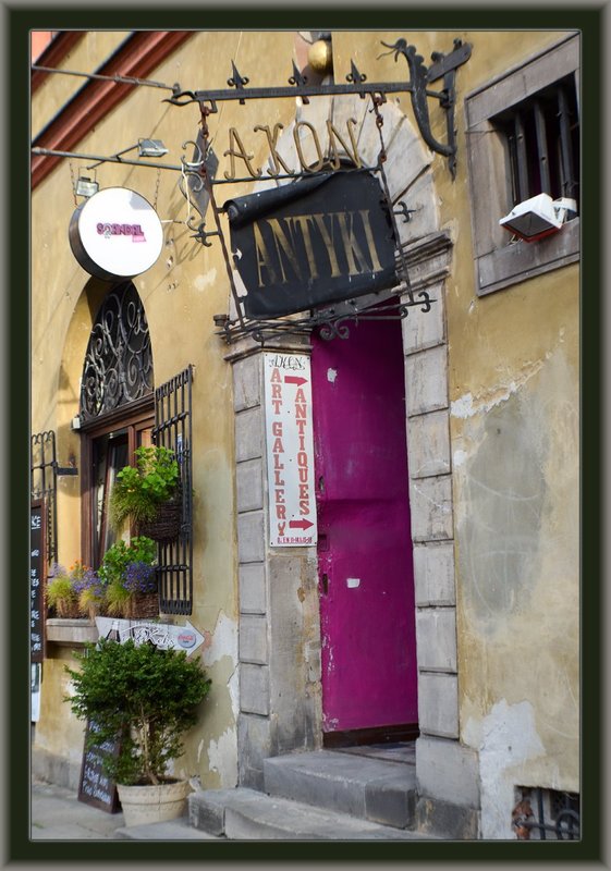 Warsaw Streets 51 copy.jpg