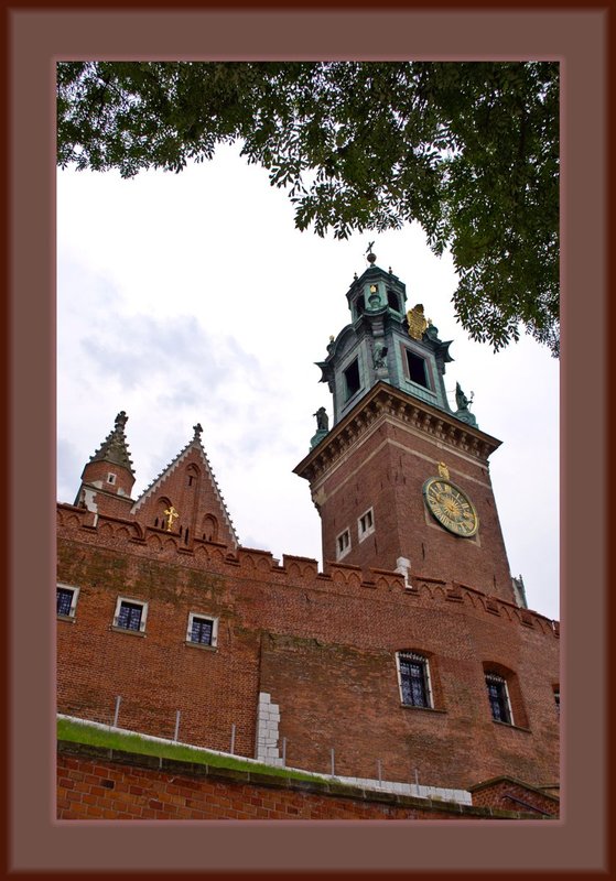 Wawel Castel Exterior 05 copy.jpg