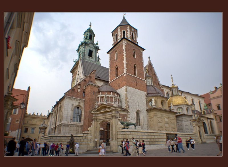 Wawel Castel Exterior 09 copy.jpg