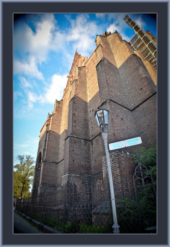 Wroclaw Church Ext 04.jpg