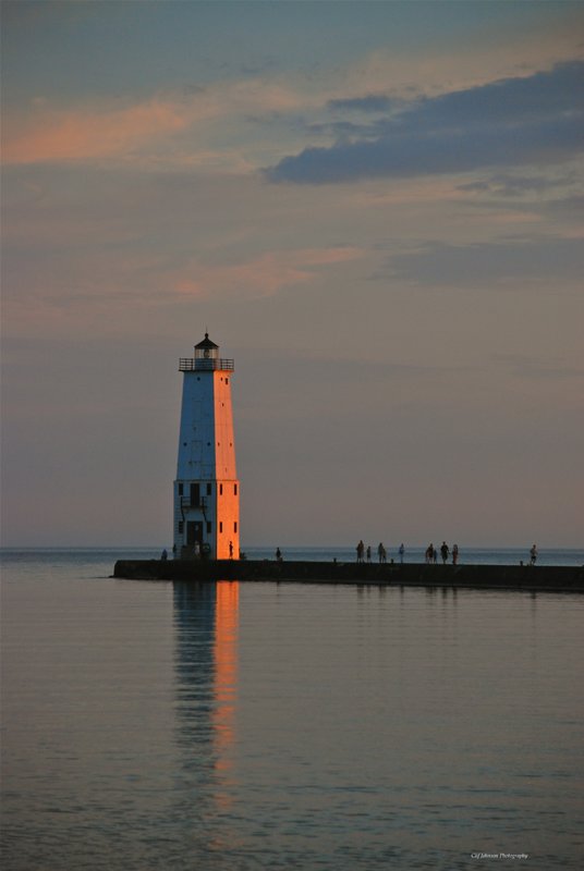 Frankfort lighthouse vertical.jpg