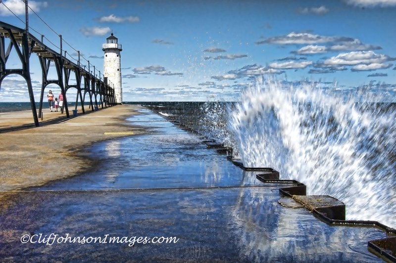 Lighthouse splash8x12s.jpg