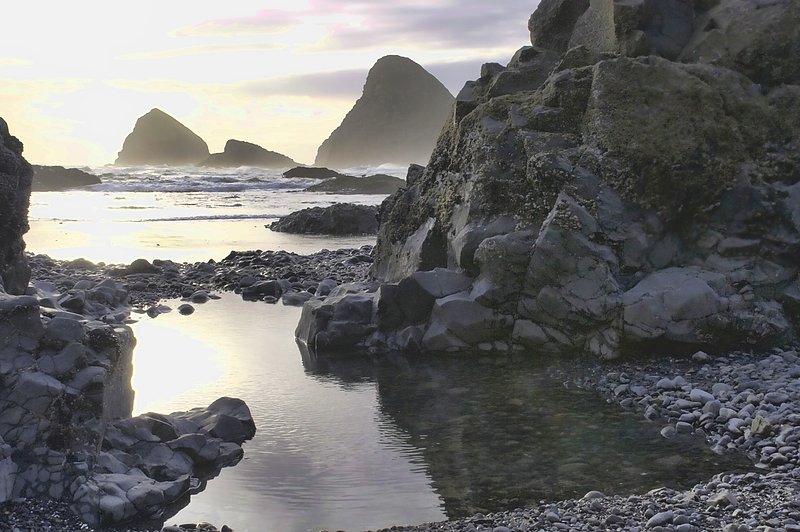 Orego Rocky sunset T 8x12 0919.jpg