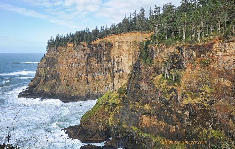 Oregon clifs and waves_8x12 gallery 0760_2 copy1.jpg