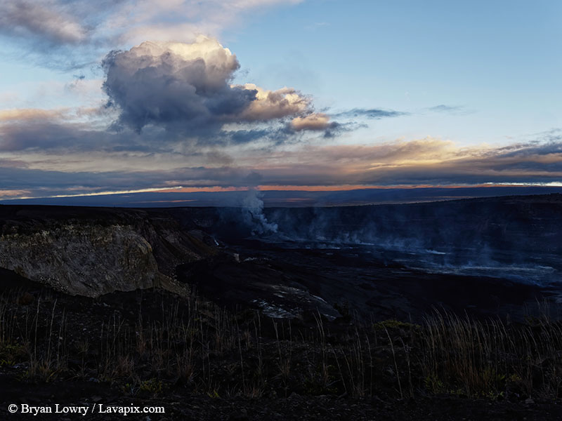 _BJL7658 - 32625 G9.jpg :: The white-tailed tropicbird, also known as Koa?'e kea in Hawaiian, is a seabird that breeds on tropical islands and lives in the crater walls of Kilauea volcanoes' Halemaumau Vent.
Adults have a 3' wingspan.
Episode 15 eruption Lava fountain, Kilauea volcano, Hawaii Volcanoes National Park, The Big Island of Hawaii. 3-26-25