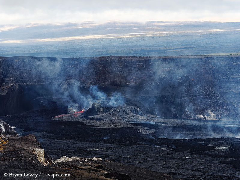 _BJL7669 - 32625 G9.jpg :: The white-tailed tropicbird, also known as Koa?'e kea in Hawaiian, is a seabird that breeds on tropical islands and lives in the crater walls of Kilauea volcanoes' Halemaumau Vent.
Adults have a 3' wingspan.
Episode 15 eruption Lava fountain, Kilauea volcano, Hawaii Volcanoes National Park, The Big Island of Hawaii. 3-26-25
