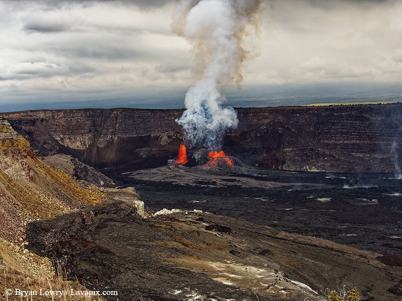_BJL7683 - 32625 G9.jpg :: The white-tailed tropicbird, also known as Koa?'e kea in Hawaiian, is a seabird that breeds on tropical islands and lives in the crater walls of Kilauea volcanoes' Halemaumau Vent.
Adults have a 3' wingspan.
Episode 15 eruption Lava fountain, Kilauea volcano, Hawaii Volcanoes National Park, The Big Island of Hawaii. 3-26-25