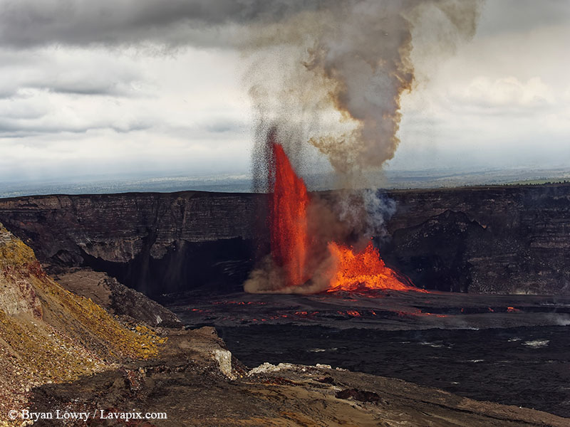 _BJL7733 - 32625 G9.jpg :: The white-tailed tropicbird, also known as Koa?'e kea in Hawaiian, is a seabird that breeds on tropical islands and lives in the crater walls of Kilauea volcanoes' Halemaumau Vent.
Adults have a 3' wingspan.
Episode 15 eruption Lava fountain, Kilauea volcano, Hawaii Volcanoes National Park, The Big Island of Hawaii. 3-26-25