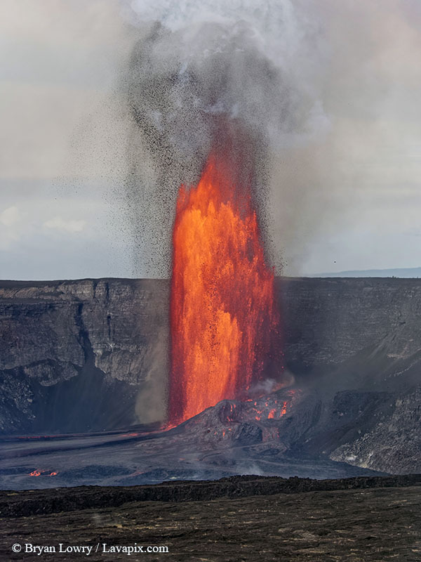 _BL_6018_32025 GH5.jpg :: Lava fountain, Kilauea volcano, Hawaii Volcanoes National Park, The Big Island of Hawaii 3-20-25