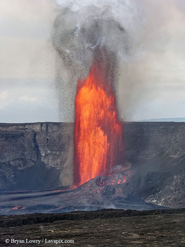 _BL_6019_32025 GH5.jpg :: Lava fountain, Kilauea volcano, Hawaii Volcanoes National Park, The Big Island of Hawaii 3-20-25