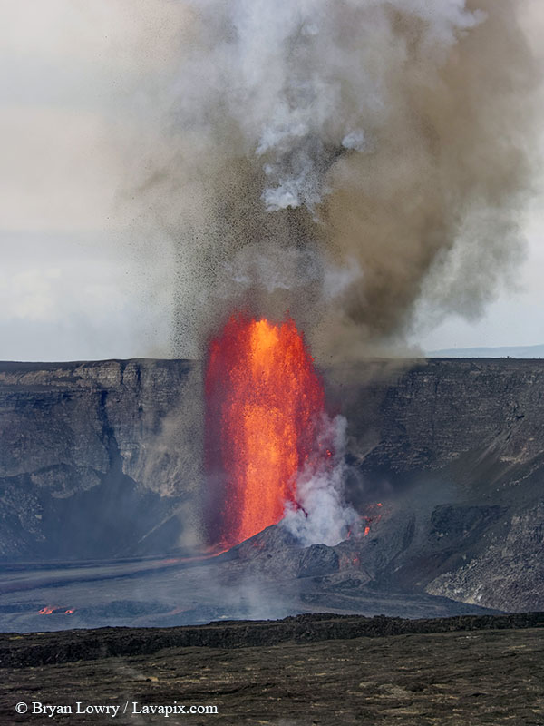 _BL_6033_32025 GH5.jpg :: Lava fountain, Kilauea volcano, Hawaii Volcanoes National Park, The Big Island of Hawaii 3-20-25