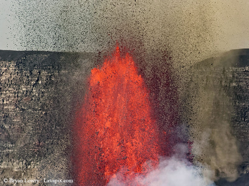 _BL_6058_32025 GH5.jpg :: Lava fountain, Kilauea volcano, Hawaii Volcanoes National Park, The Big Island of Hawaii 3-20-25