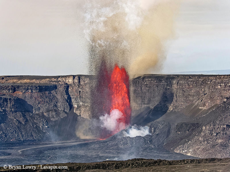 _BL_6062_32025 GH5.jpg :: Lava fountain, Kilauea volcano, Hawaii Volcanoes National Park, The Big Island of Hawaii 3-20-25