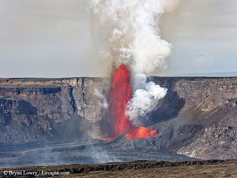 _BL_6067_32025 GH5.jpg :: Lava fountain, Kilauea volcano, Hawaii Volcanoes National Park, The Big Island of Hawaii 3-20-25