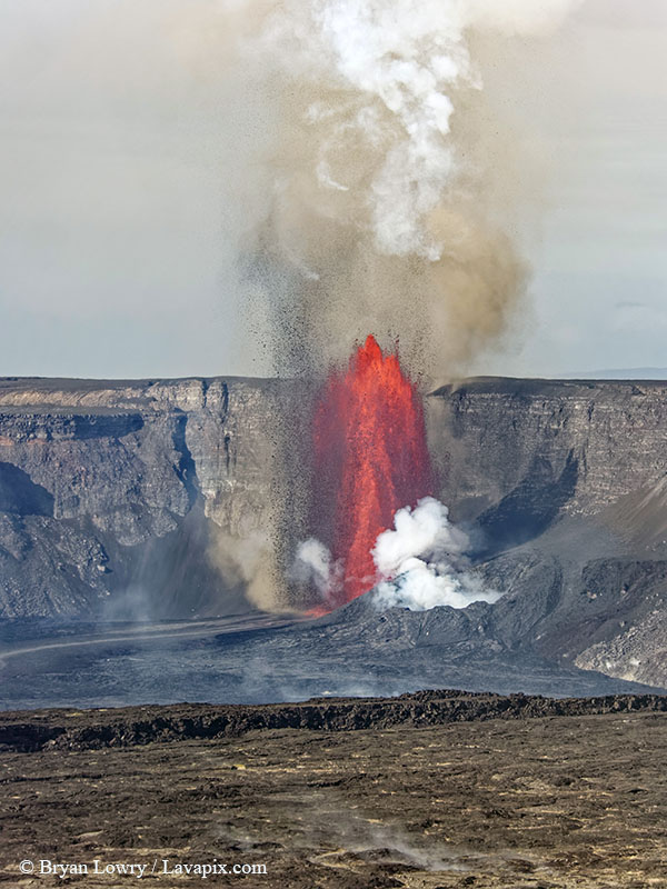 _BL_6075_32025 GH5.jpg :: Lava fountain, Kilauea volcano, Hawaii Volcanoes National Park, The Big Island of Hawaii 3-20-25