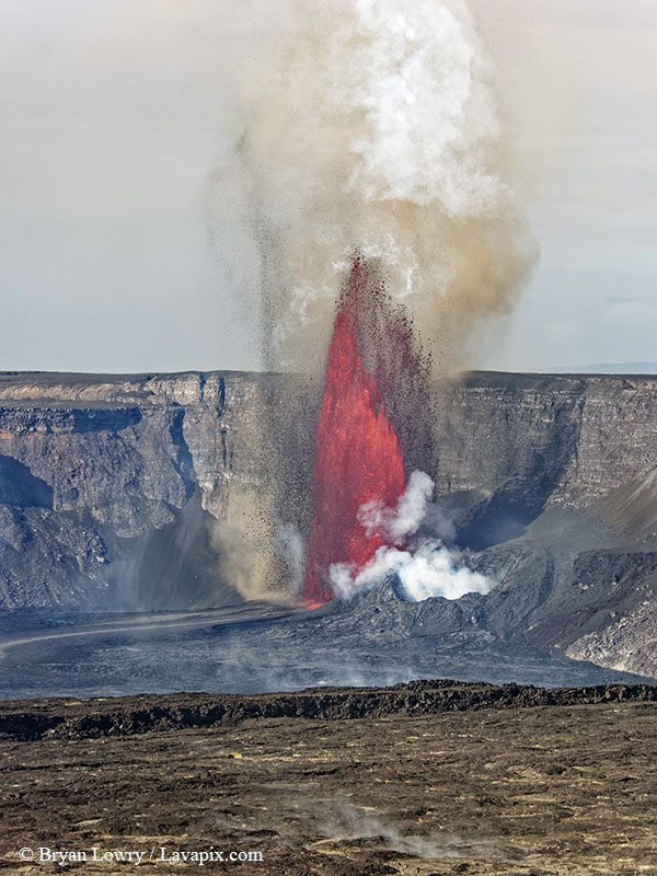 _BL_6078_32025 GH5.jpg :: Lava fountain, Kilauea volcano, Hawaii Volcanoes National Park, The Big Island of Hawaii 3-20-25