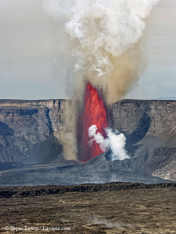 _BL_6080_32025 GH5.jpg :: Lava fountain, Kilauea volcano, Hawaii Volcanoes National Park, The Big Island of Hawaii 3-20-25