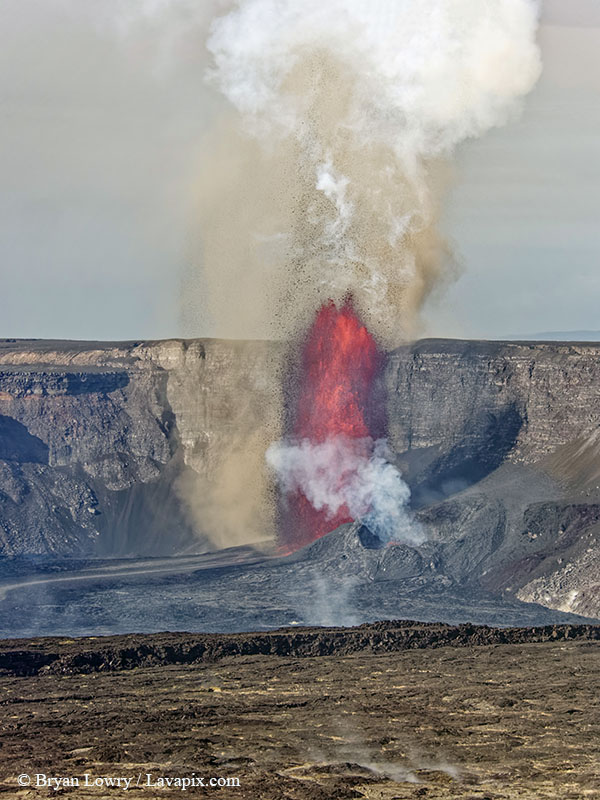 _BL_6086_32025 GH5.jpg :: Lava fountain, Kilauea volcano, Hawaii Volcanoes National Park, The Big Island of Hawaii 3-20-25