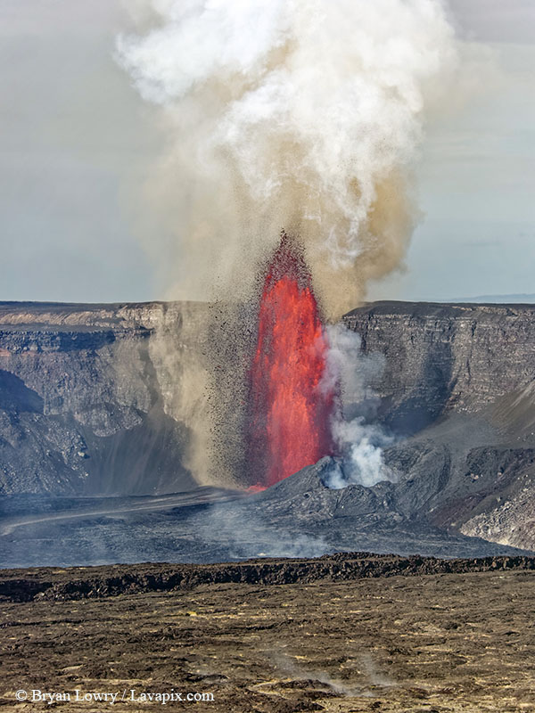 _BL_6093_32025 GH5.jpg :: Lava fountain, Kilauea volcano, Hawaii Volcanoes National Park, The Big Island of Hawaii 3-20-25
